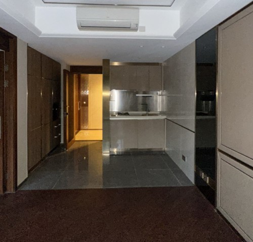 屯門 緹岸 半新樓 豪華會所