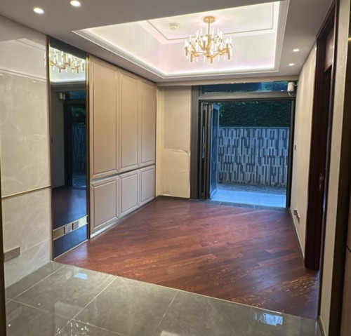 屯門 緹岸 半新樓 豪華會所