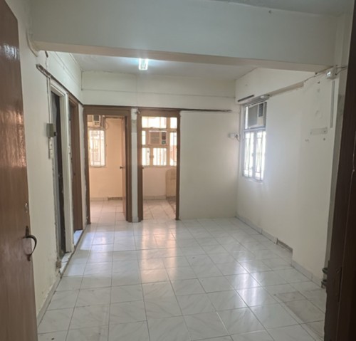 鴨脷洲 興富樓 交通方便